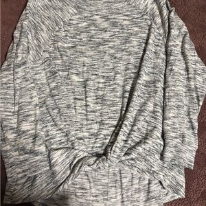 Time and Tru Heathered Knit Top - Gray & White
